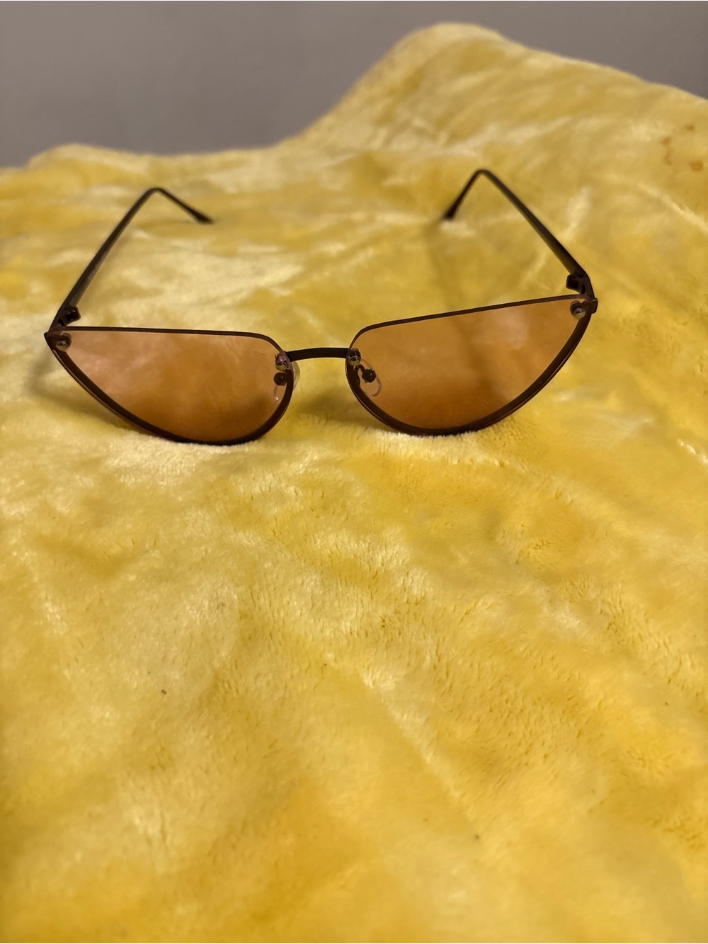 Women's Brown-Tinted Rimless Sunglasses